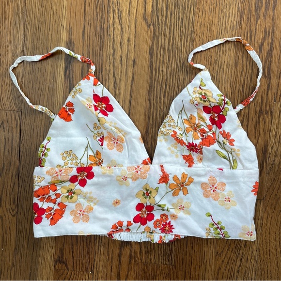 BUNDLE of 5 crop tops, size small - Picture 10 of 11